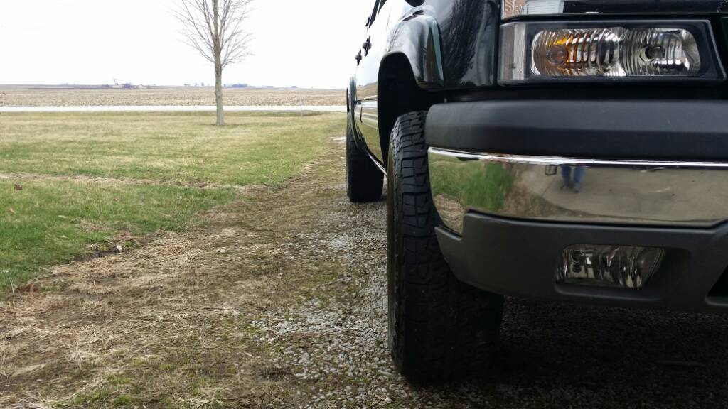 photo 2 Chevrolet Silverado 1500 custom wheels   17x, ET 0, tire size 285/70 R17. x ET 