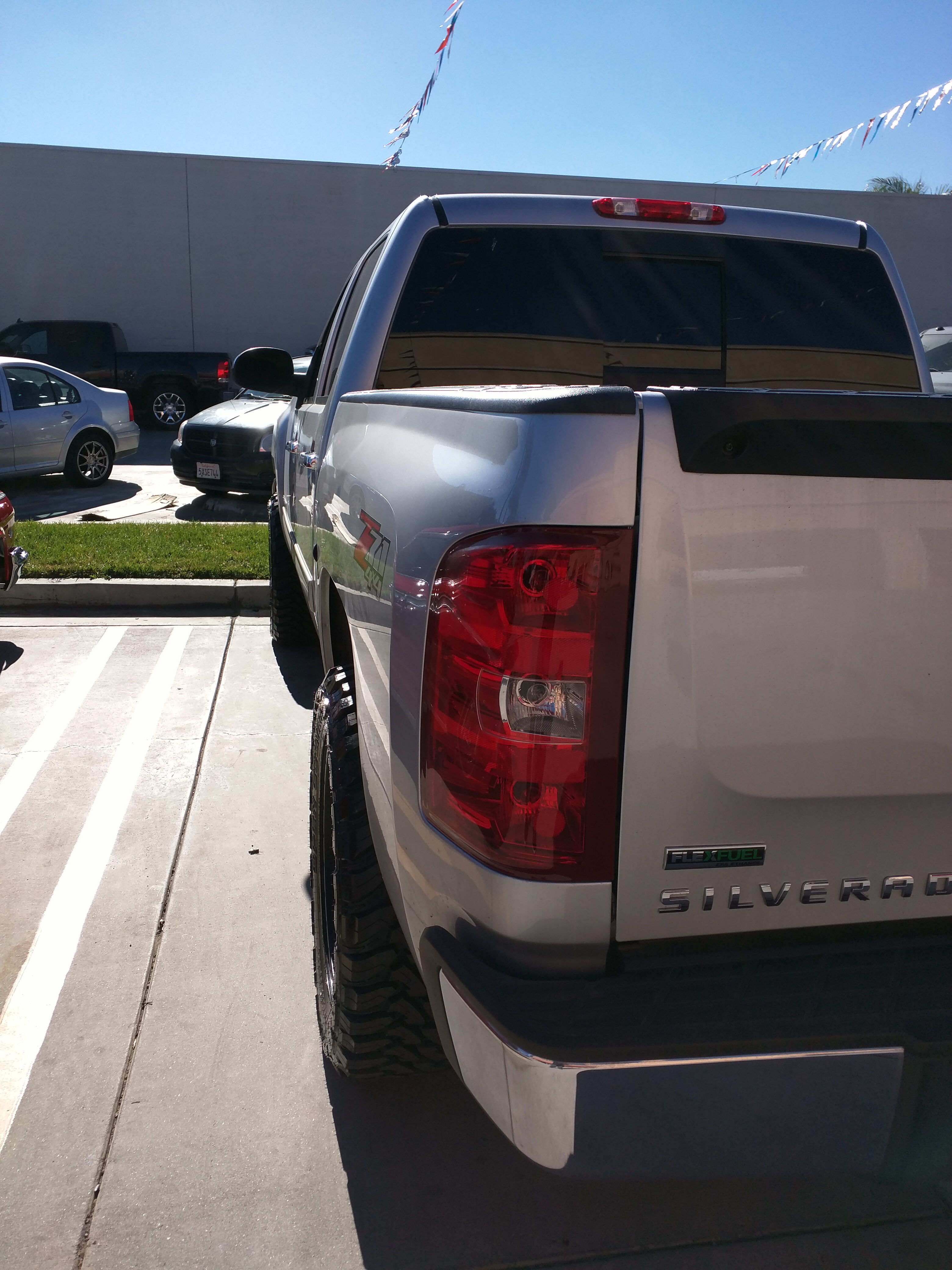 photo 1 Chevrolet Silverado 1500 custom wheels   20x9.0, ET 0, tire size 295/55 R20. x ET