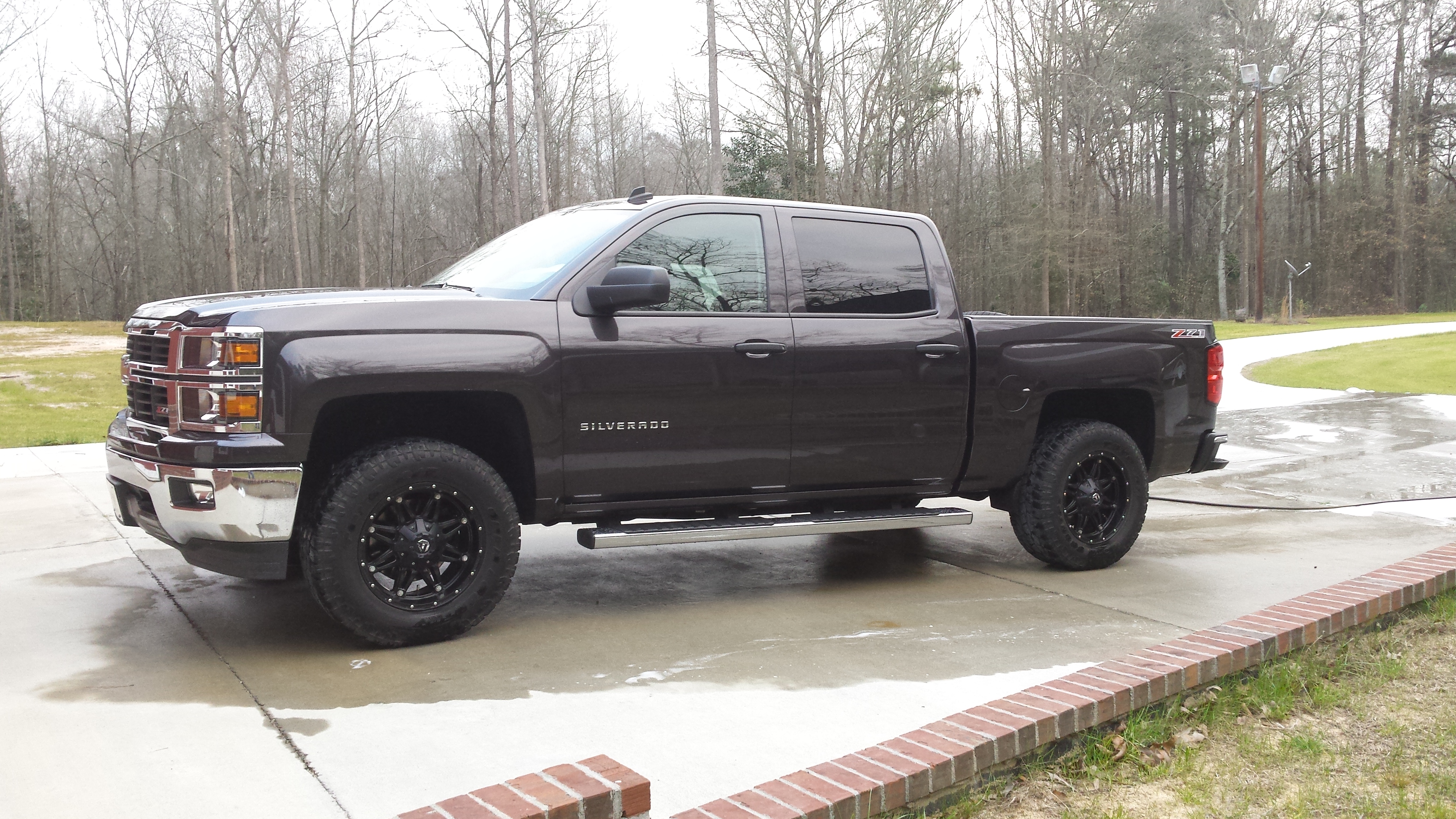 photo 1 Chevrolet Silverado 1500 custom wheels   18x9.0, ET +1, tire size 285/65 R18. x ET
