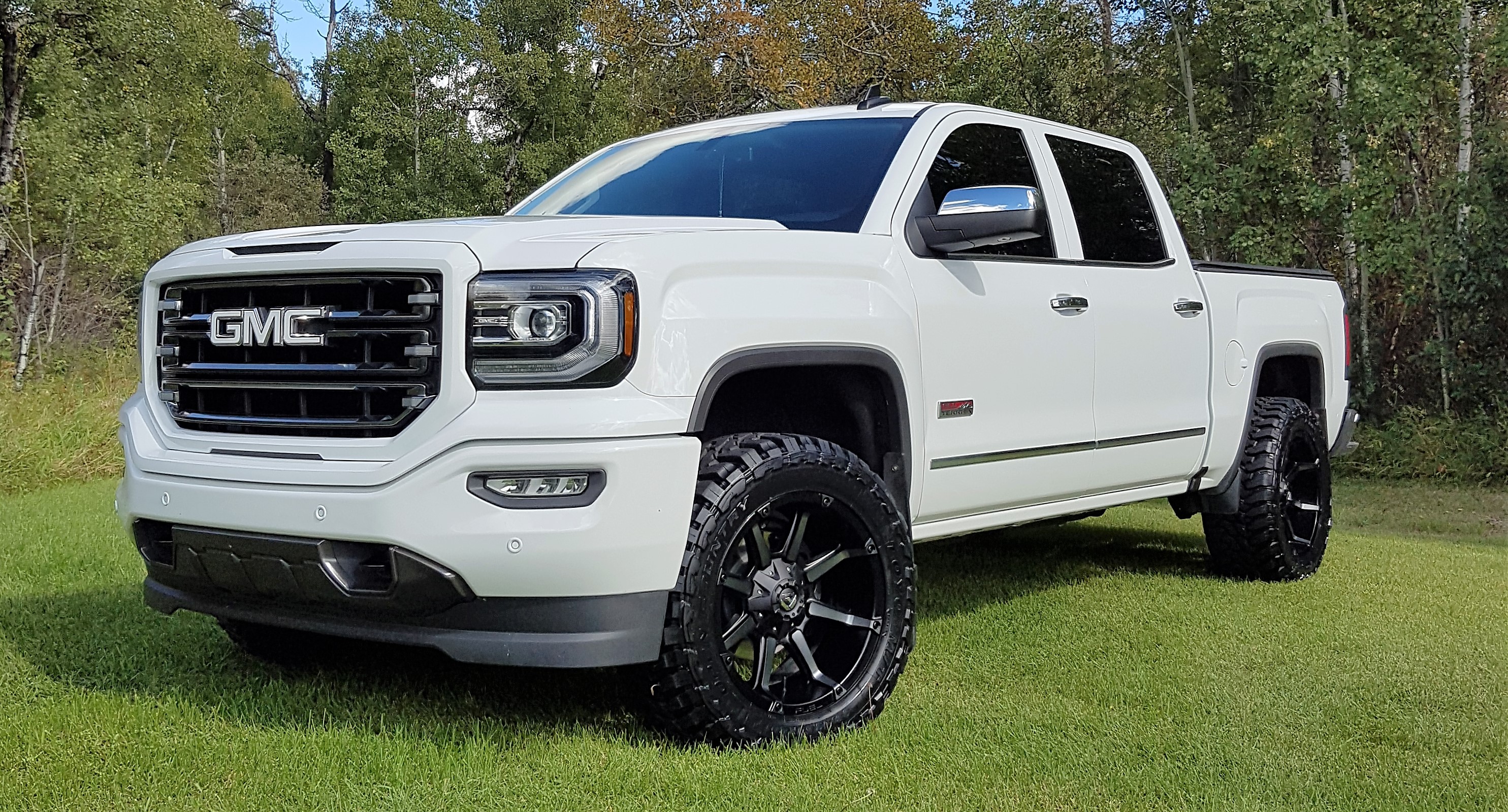 photo 1 GMC Sierra 1500 custom wheels   20x10.0, ET -12, tire size 33X12.5 R20. x ET
