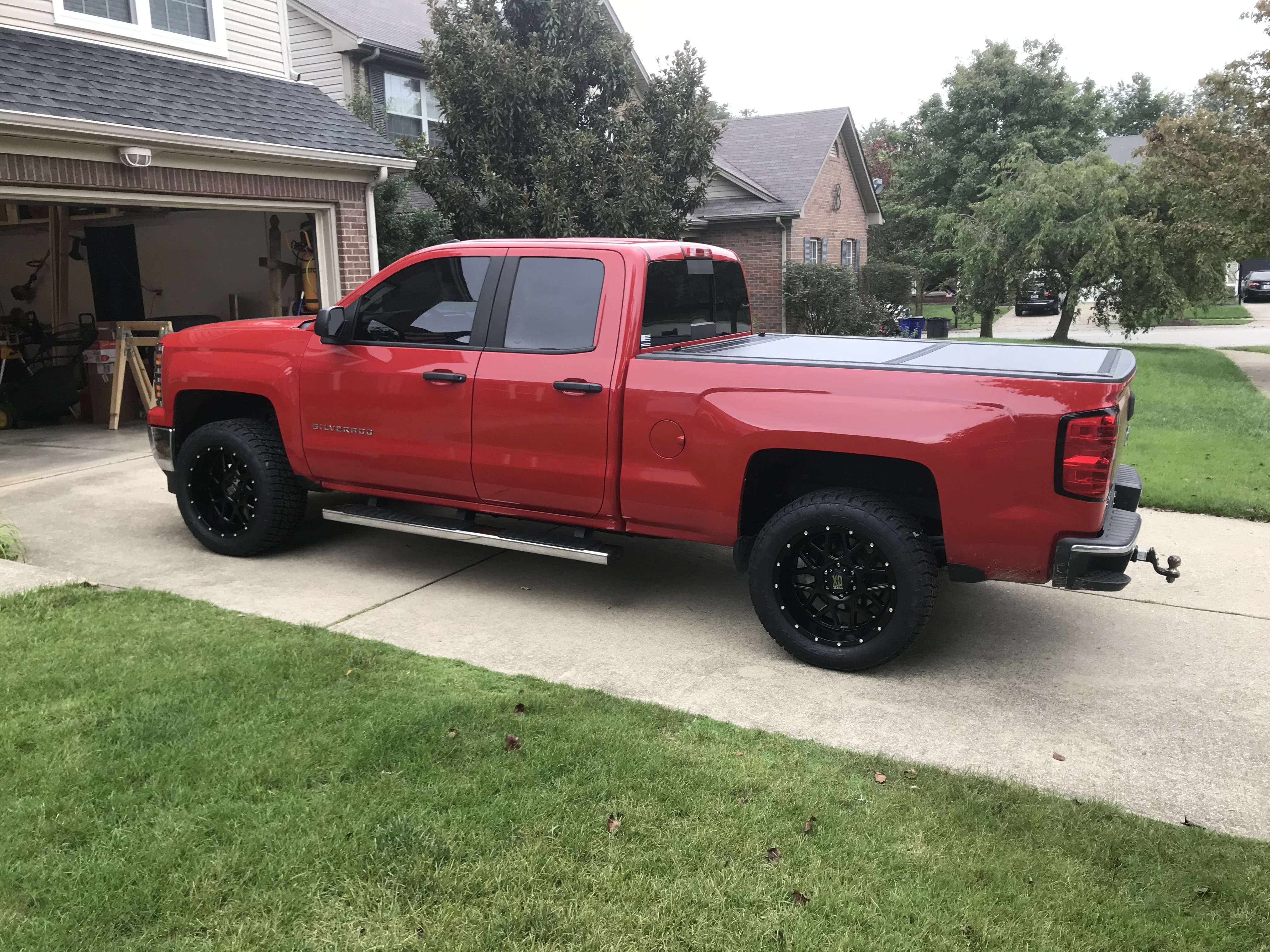 photo 2 Chevrolet Silverado 1500 custom wheels   20x10.0, ET -24, tire size 305/50 R20. x ET 