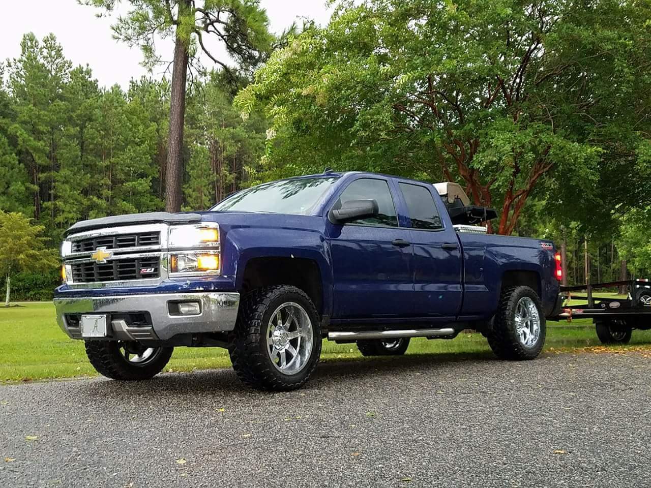 photo 1 Chevrolet Silverado 1500 custom wheels   20x10.0, ET -19, tire size 33X12.5 R20. x ET 