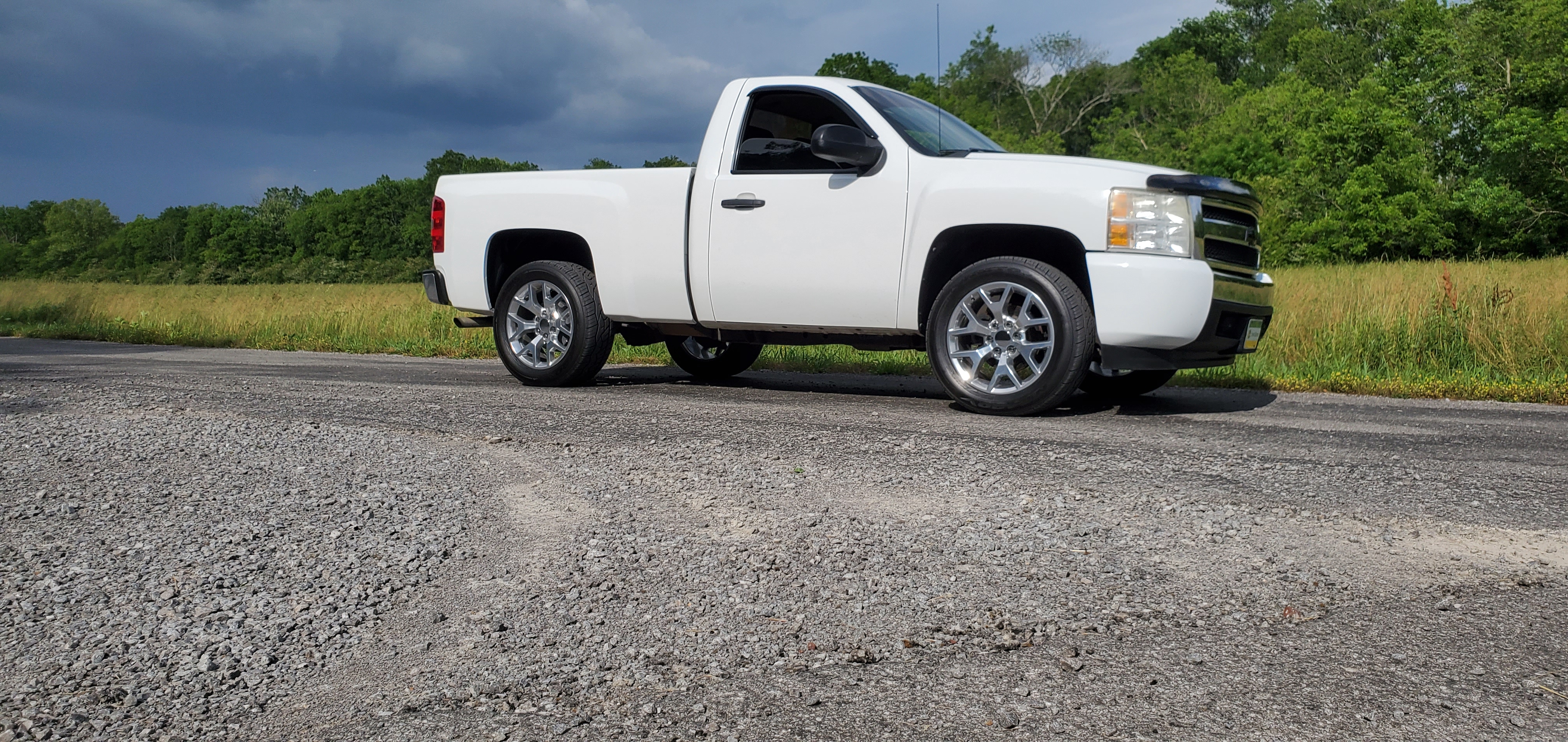 photo 2 Chevrolet Silverado 1500 custom wheels  Snowflakes 20x9.0, ET , tire size 285/55 R20. x ET 