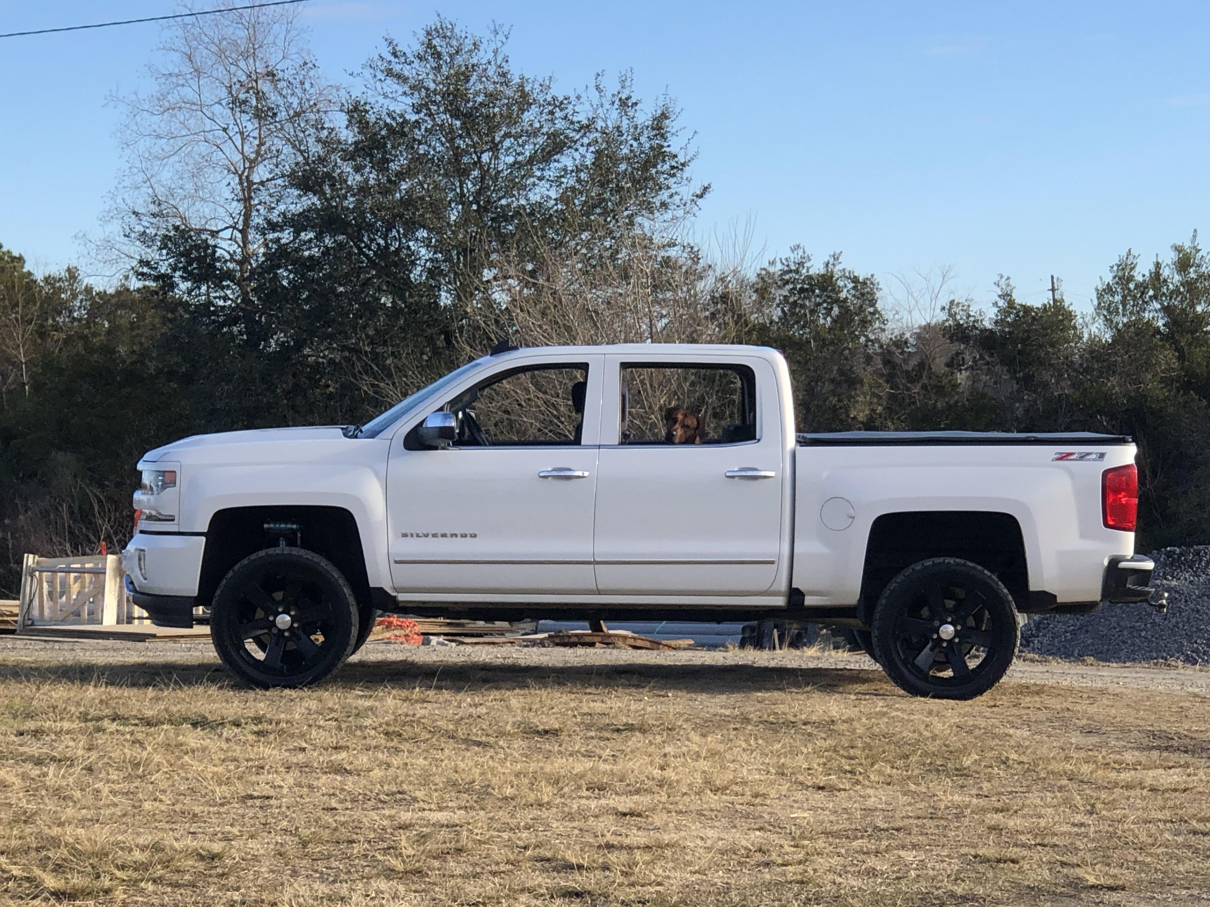 photo 3 Chevrolet Silverado 1500 custom wheels   22x9.0, ET +24, tire size 285/45 R22. x ET 
