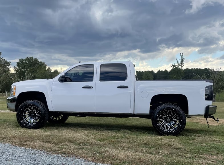 photo 1 Chevrolet Silverado 1500 custom wheels   22x12.0, ET -44, tire size 33X12.5 R22. x ET 