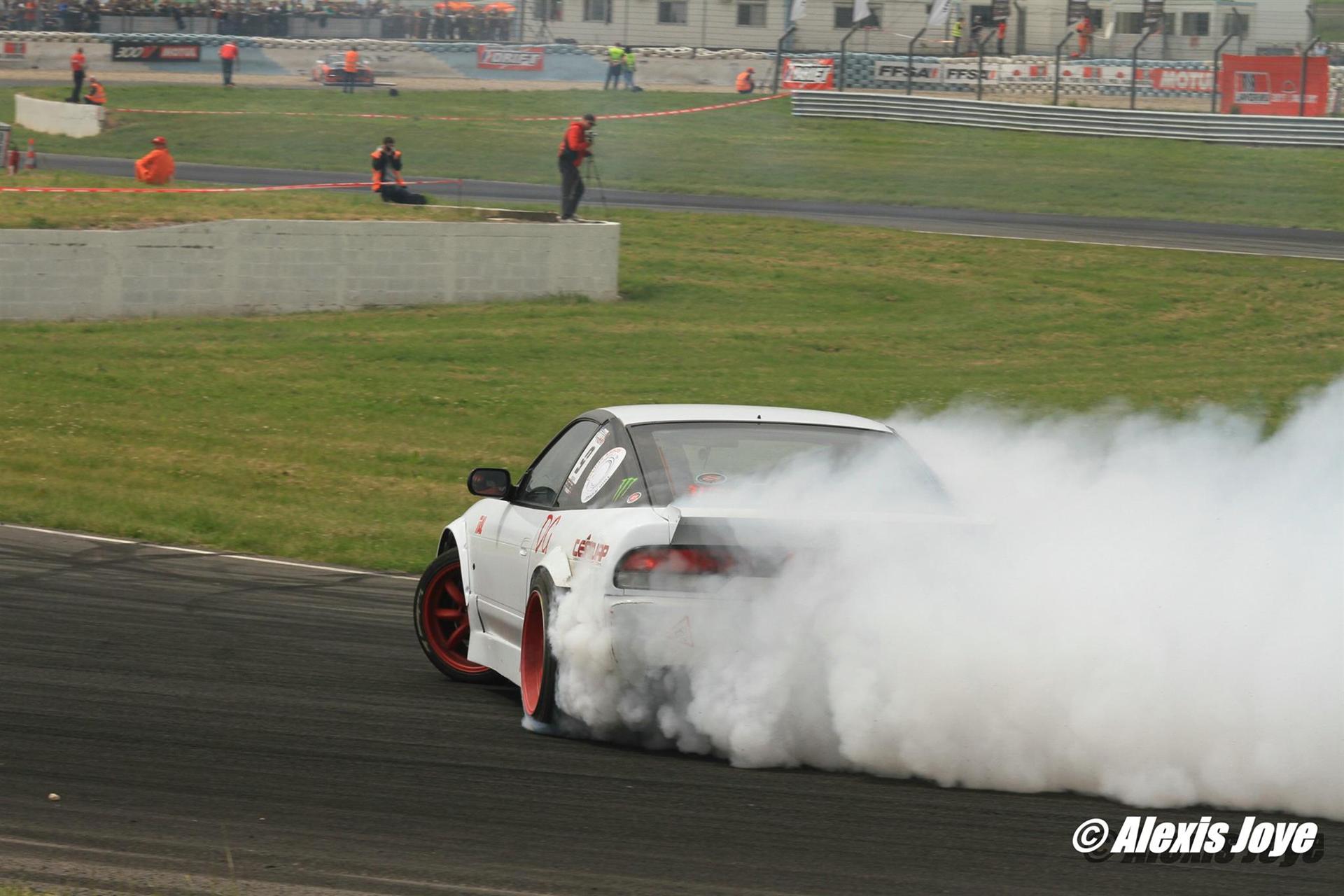 photo 5 Nissan S13 custom wheels rota RB-R 17x7.5, ET -16, tire size 215/40 R17. 17x9.0 ET-33 235/45 R17