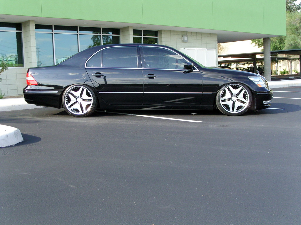 photo 1 Lexus LS 430 custom wheels Trafficstar RTV 20x9.0, ET +30, tire size 245/35 R20. 20x10.0 ET+23 255/35 R20