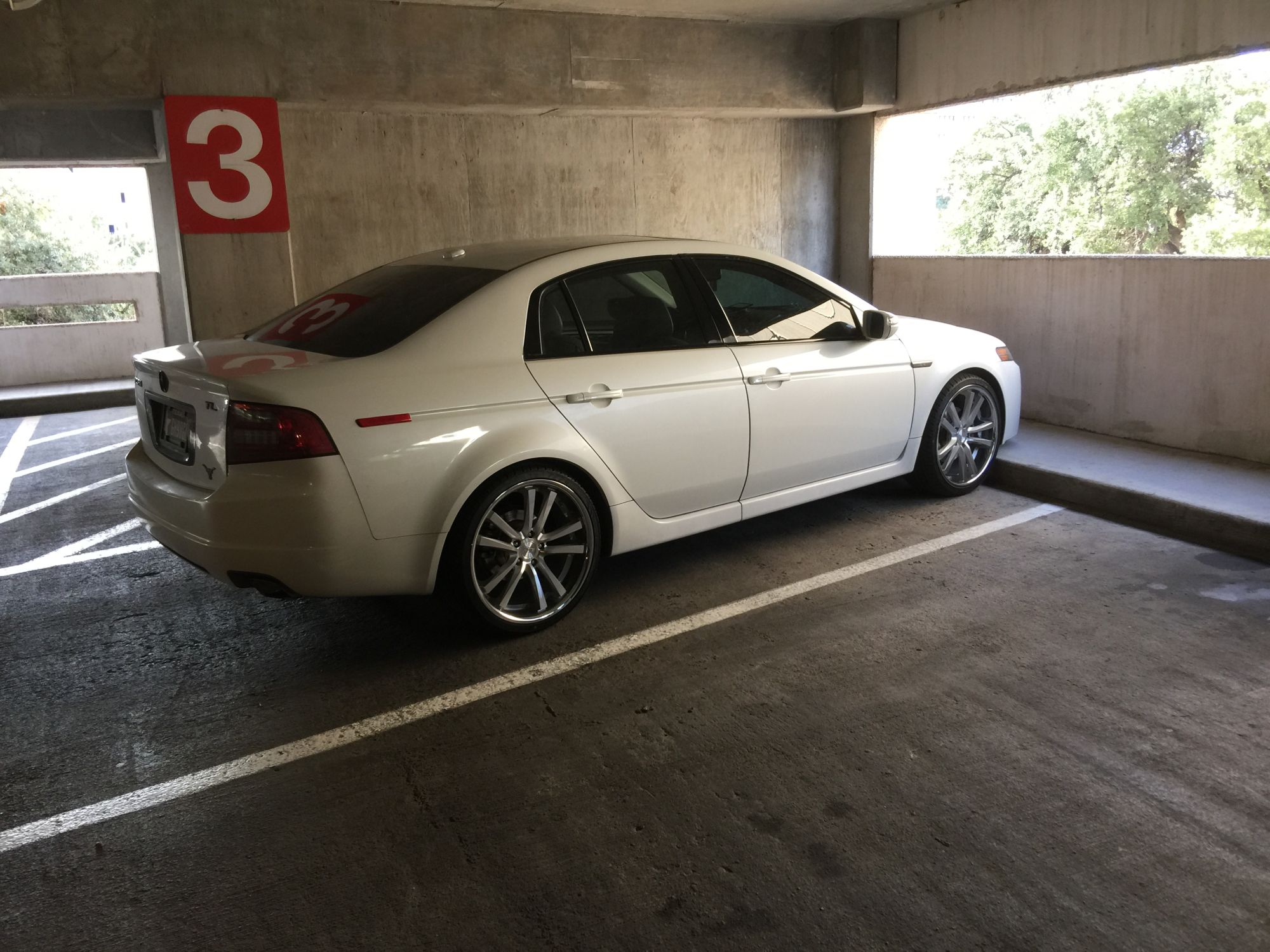 photo 2 Acura TL custom wheels Niche Concourse 20x8.5, ET +38, tire size 255/30 R20. x ET