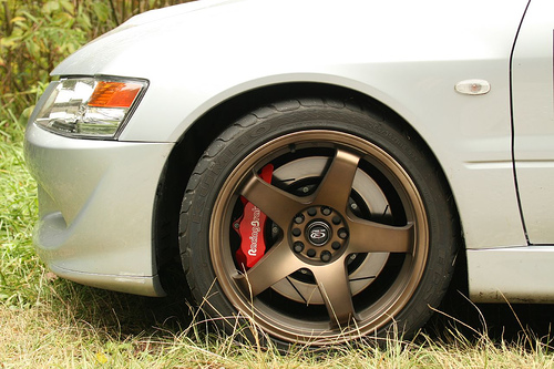 photo 1 Mitsubishi Lancer Evolution custom wheels Rota P45R 18x9.5, ET +30, tire size 275/35 R18. x ET