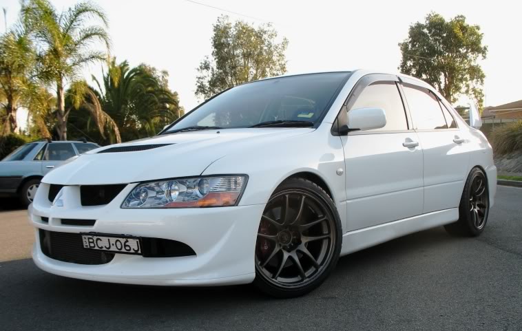photo 1 Mitsubishi Lancer Evolution custom wheels   18x9.5, ET +20, tire size 255/35 R18. x ET 