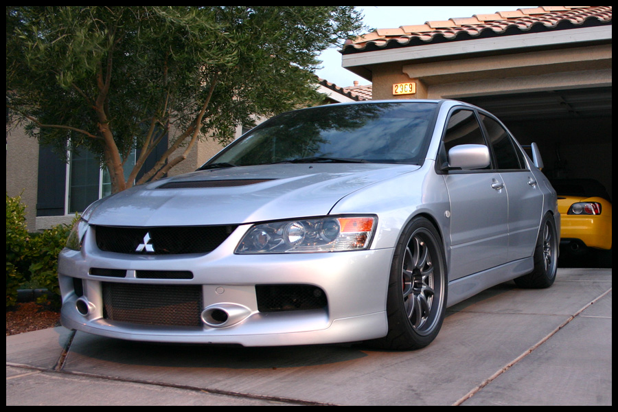 photo 2 Mitsubishi Lancer Evolution custom wheels Volk CE28N 18x9.5, ET +28, tire size 265/35 R18. x ET