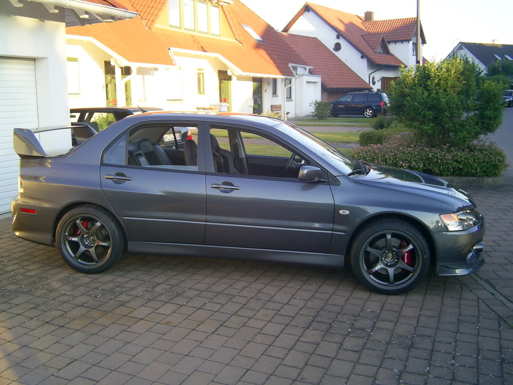 photo 1 Mitsubishi Lancer Evolution custom wheels SSR Type C-RS 18x9.5, ET +22, tire size 235/35 R18. x ET