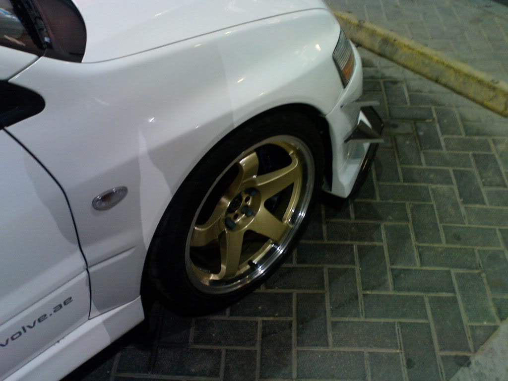 photo 2 Mitsubishi Lancer Evolution custom wheels Rota P45R 18x9.5, ET +27, tire size 285/30 R18. x ET