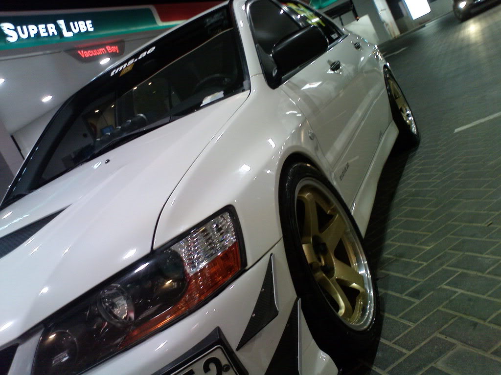 photo 3 Mitsubishi Lancer Evolution custom wheels Rota P45R 18x9.5, ET +27, tire size 285/30 R18. x ET