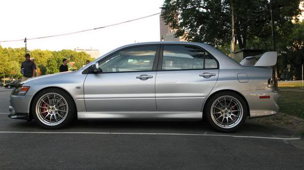 photo 1 Mitsubishi Lancer Evolution custom wheels Enkei Nt03+M 18x9.5, ET +27, tire size 265/35 R18. x ET