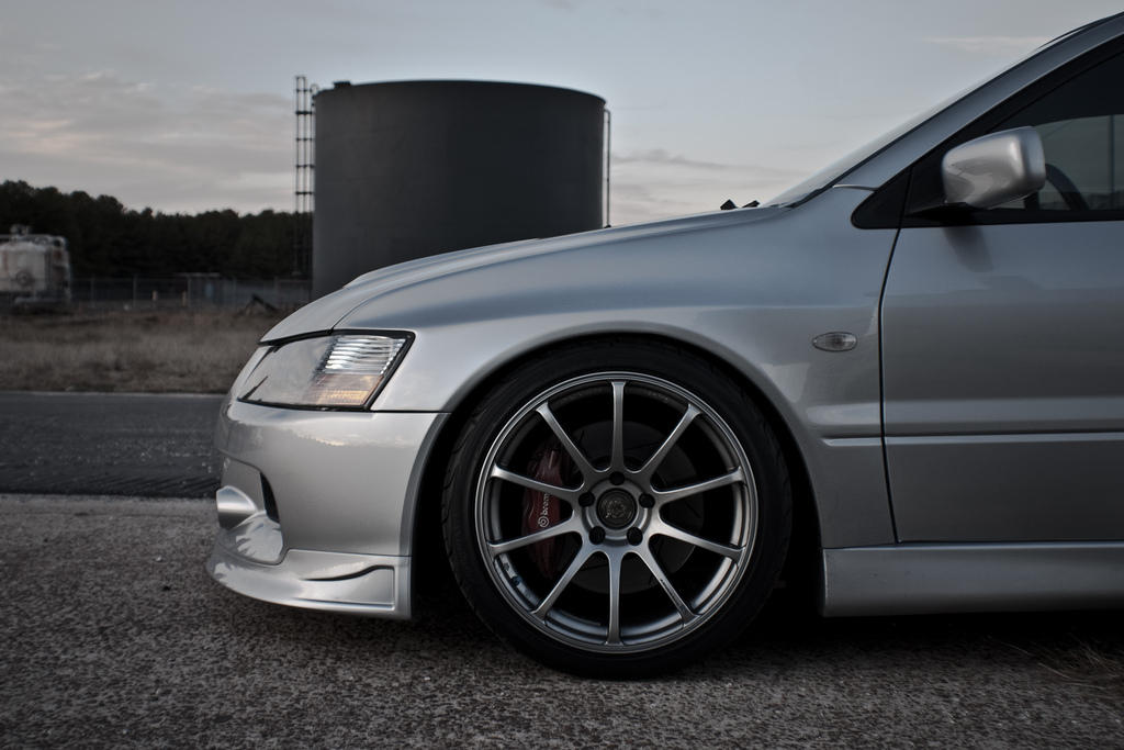 photo 1 Mitsubishi Lancer Evolution custom wheels Advan Racing  RS 18x9.0, ET +29, tire size 245/35 R18. x ET