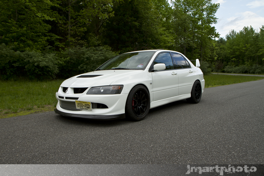 photo 1 Mitsubishi Lancer Evolution custom wheels Rota DPT 18x9.5, ET +22, tire size 245/40 R18. x ET