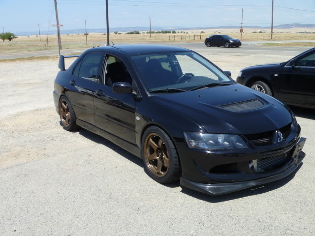 photo 2 Mitsubishi Lancer Evolution custom wheels Rota P45R 17x9.0, ET +25, tire size 255/40 R17. x ET