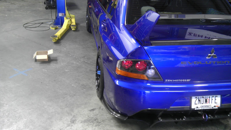 photo 2 Mitsubishi Lancer Evolution custom wheels Volk TE-37 18x9.5, ET +20, tire size 245/40 R18. x ET