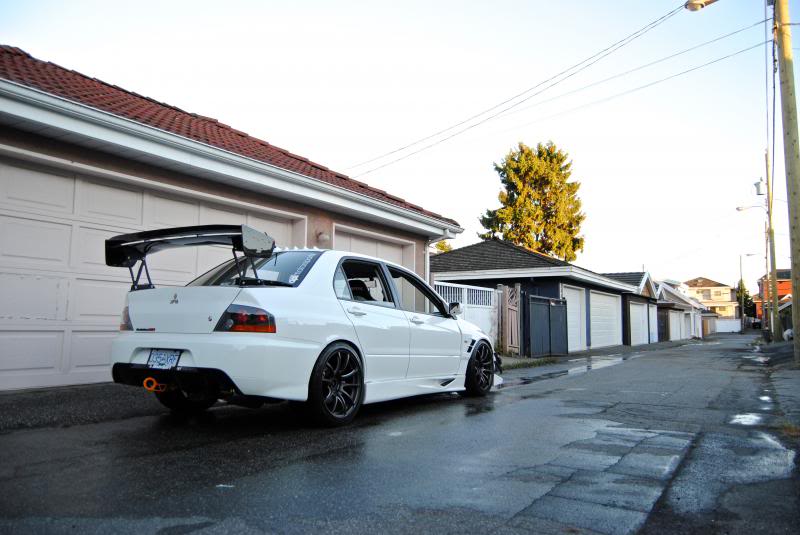 photo 4 Mitsubishi Lancer Evolution custom wheels Wedssport SA55M  18x10.0, ET +36, tire size 275/35 R18. x ET