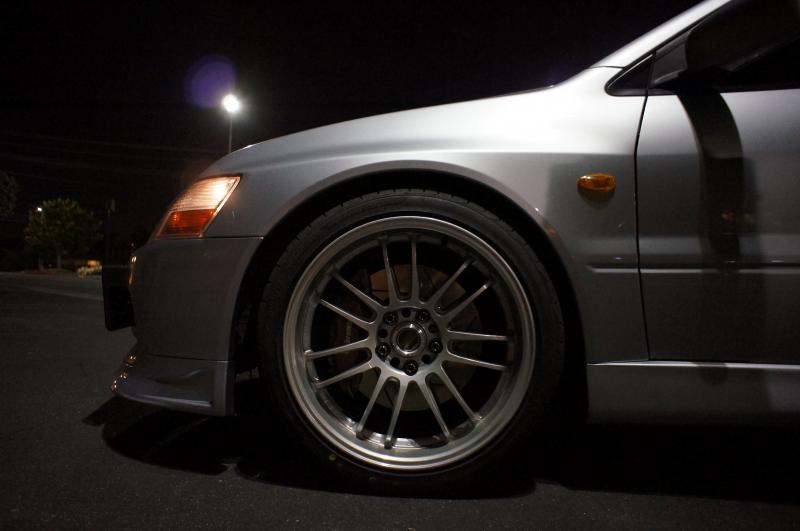 photo 3 Mitsubishi Lancer Evolution custom wheels Volk  RE30  18x9.5, ET +22, tire size 255/35 R18. x ET