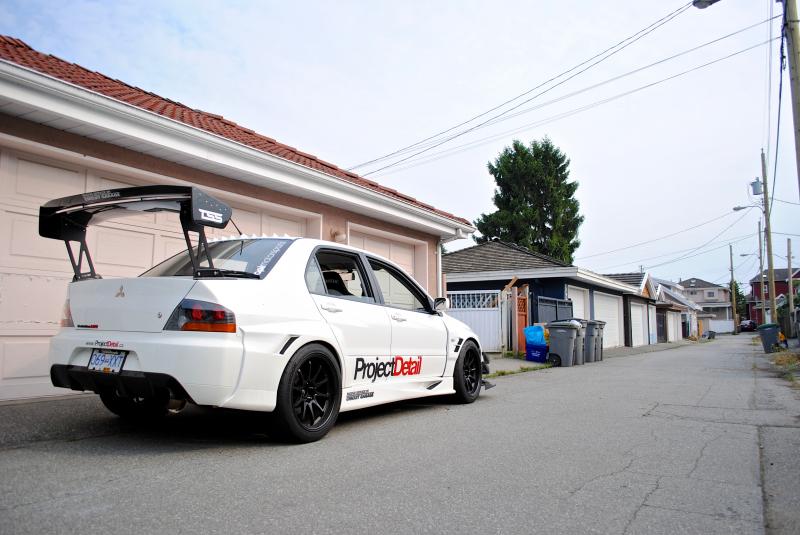 photo 2 Mitsubishi Lancer Evolution custom wheels Volk  CE28N 18x10.5, ET +18, tire size 285/35 R18. x ET