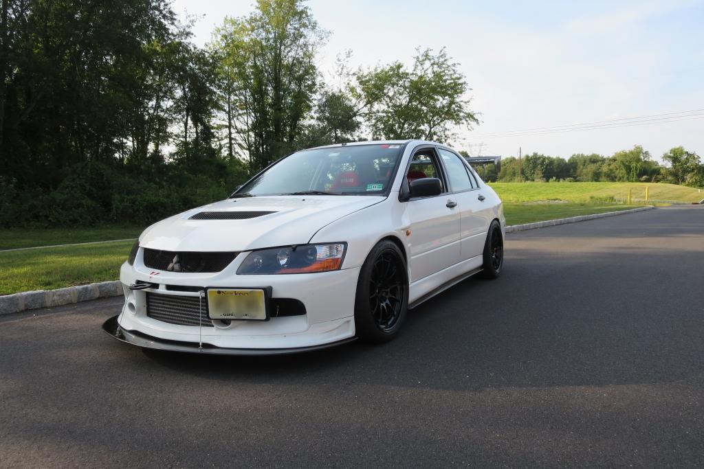 photo 2 Mitsubishi Lancer Evolution custom wheels Enkei NT03 18x9.5, ET +27, tire size 265/35 R18. x ET