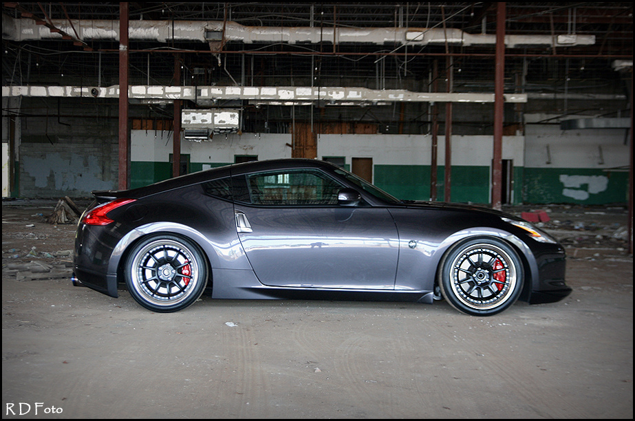 photo 2 Nissan 370Z custom wheels SSR SP3 19x10.0, ET +31, tire size 275/35 R19. 19x11.0 ET+24 305/30 R19