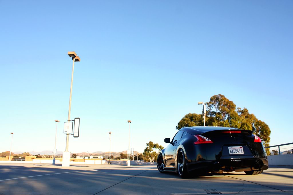 photo 2 Nissan 370Z custom wheels Volk TE37 Super Lap 19x9.5, ET +22, tire size 245/40 R19. 19x10.5 ET+12 275/35 R19