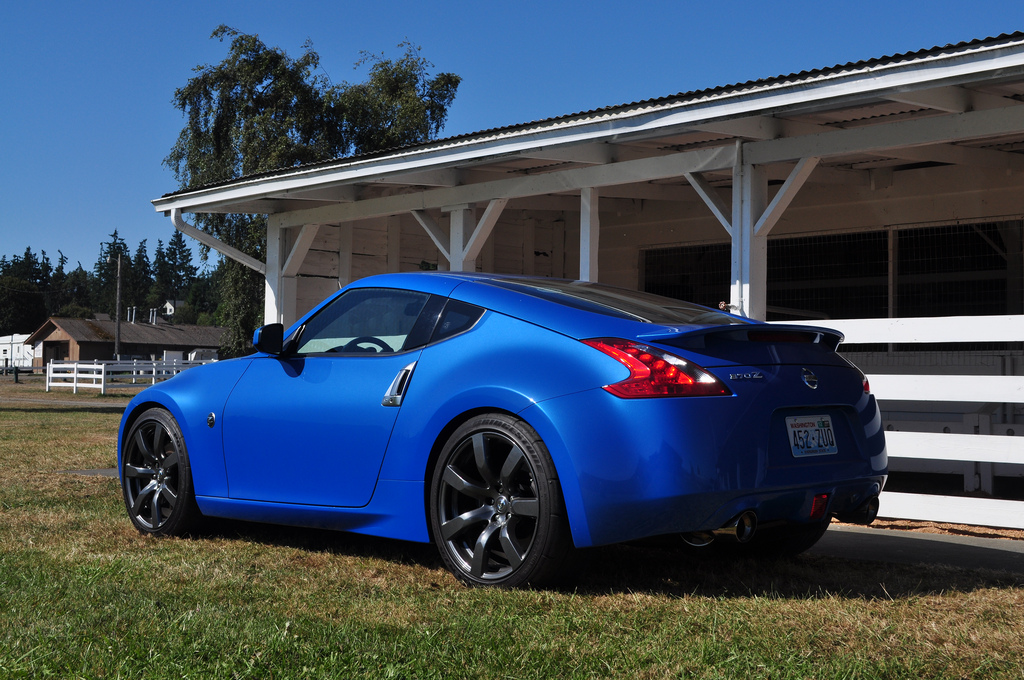 photo 4 Nissan 370Z custom wheels Rays OEM GT-R 20x9.5, ET +45, tire size 255/40 R20. 20x10.5 ET+25 285/35 R20