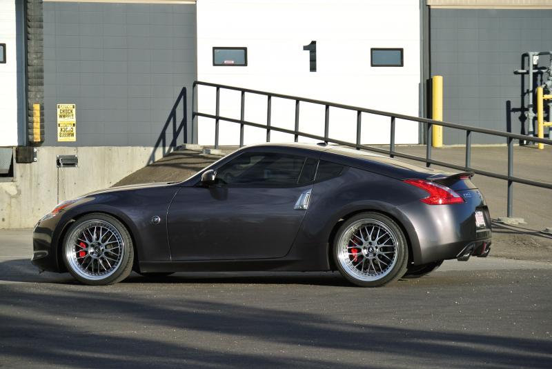 photo 6 Nissan 370Z custom wheels Work VS-XX 20x9.5, ET +20, tire size 265/ R20. 20x12.0 ET+26 325/ R20