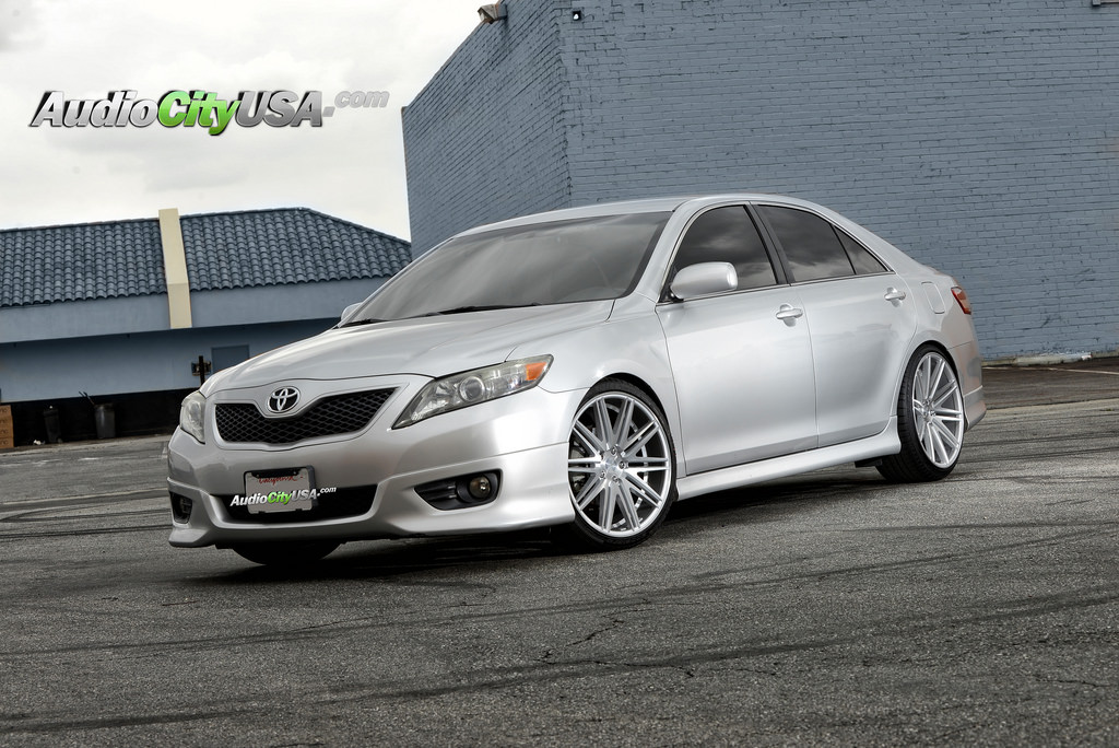 photo 2 Toyota Camry custom wheels Rennen CRL 80 20x8.5, ET , tire size 225/35 R20. 20x10.0 ET 255/30 R20