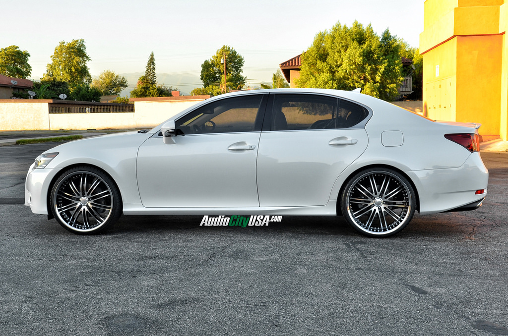 photo 3 Lexus GS 350 custom wheels XIX X 23 22x9.0, ET , tire size 235/30 R22. 22x10.5 ET 275/25 R22