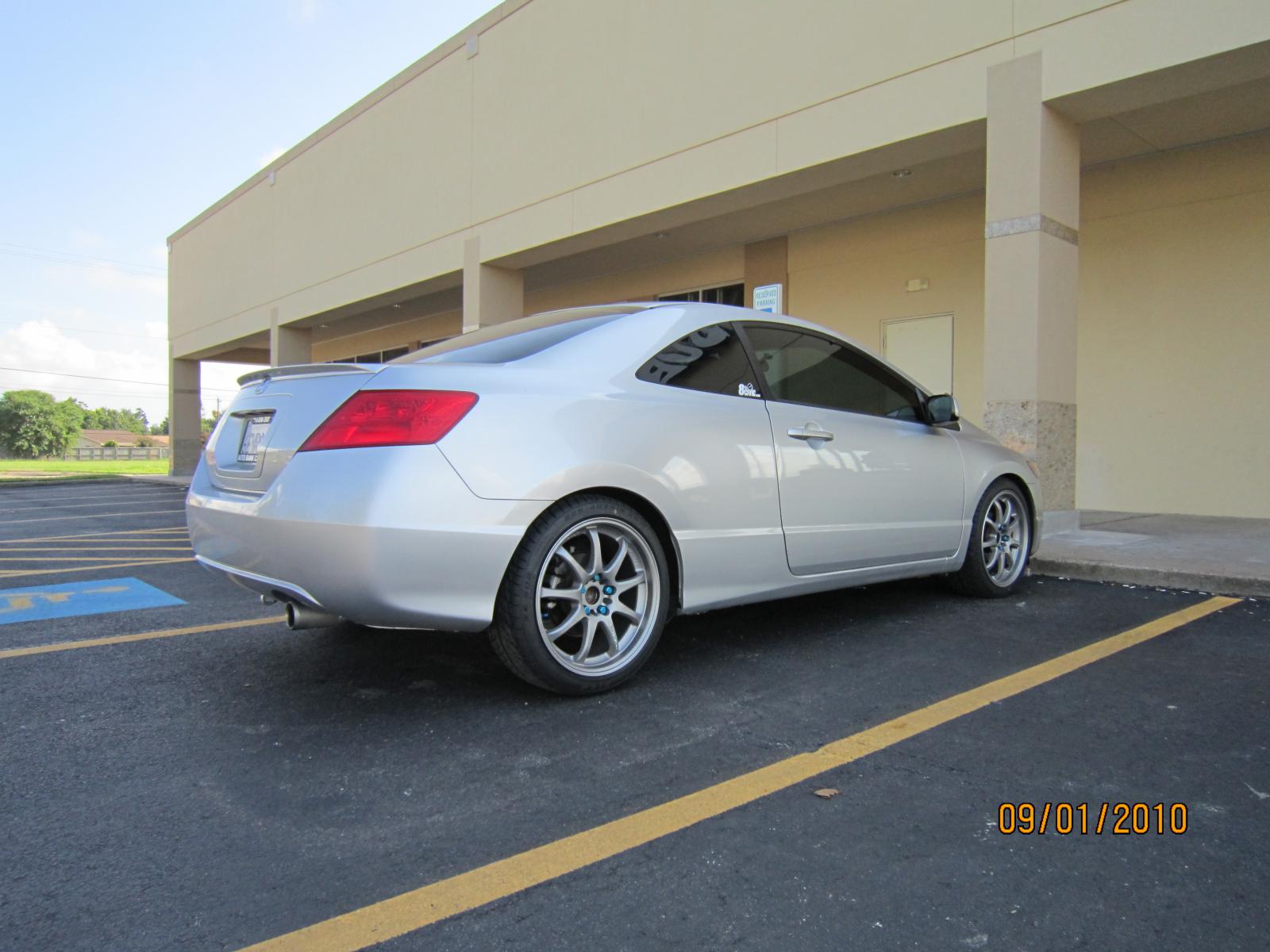 photo 2 Honda Civic custom wheels Work  XD-9 18x8.0, ET +45, tire size 225/40 R18. x ET