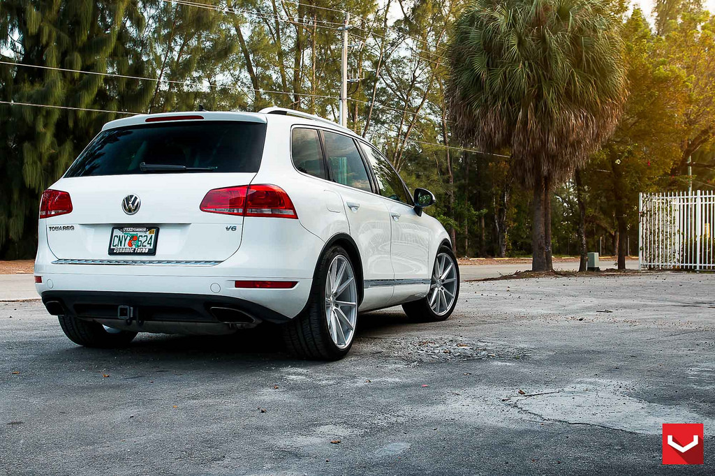 photo 1 Volkswagen Touareg custom wheels Vossen VFS-1 22x9.0, ET , tire size X R22. 22x11.0 ET
