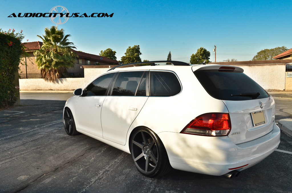 photo 5 Volkswagen Jetta SportWagen custom wheels Stance SC6 19x8.5, ET , tire size 225/35 R19. 19x9.5 ET 245/35 R19