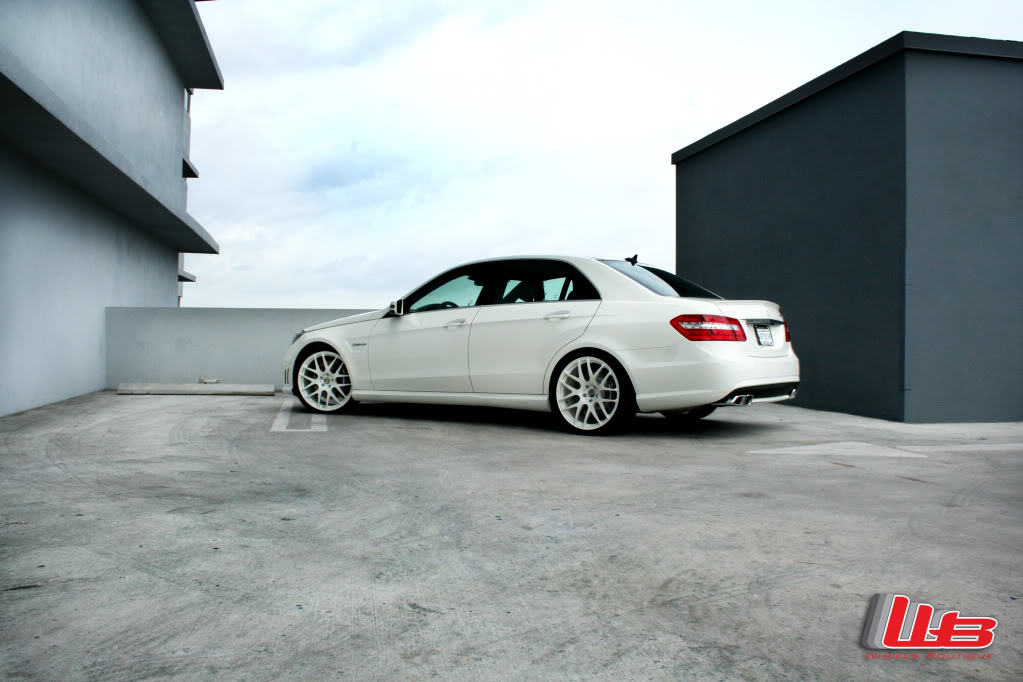 photo 4 Mercedes-Benz E-Class custom wheels HRE P40 20x9.5, ET , tire size 255/30 R20. 20x10.5 ET 285/25 R20