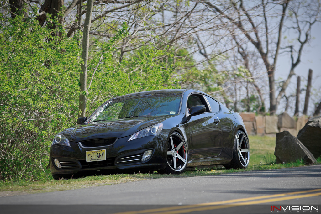 photo 2 Hyundai Genesis custom wheels   20x9.0, ET +20, tire size 225/35 R20. 20x10.5 ET+27 255/30 R20