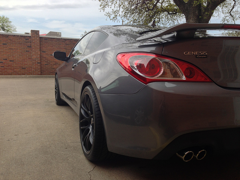 photo 2 Hyundai Genesis custom wheels Drag DR37 20x8.5, ET +20, tire size 245/30 R20. 20x10.0 ET+23 285/30 R20