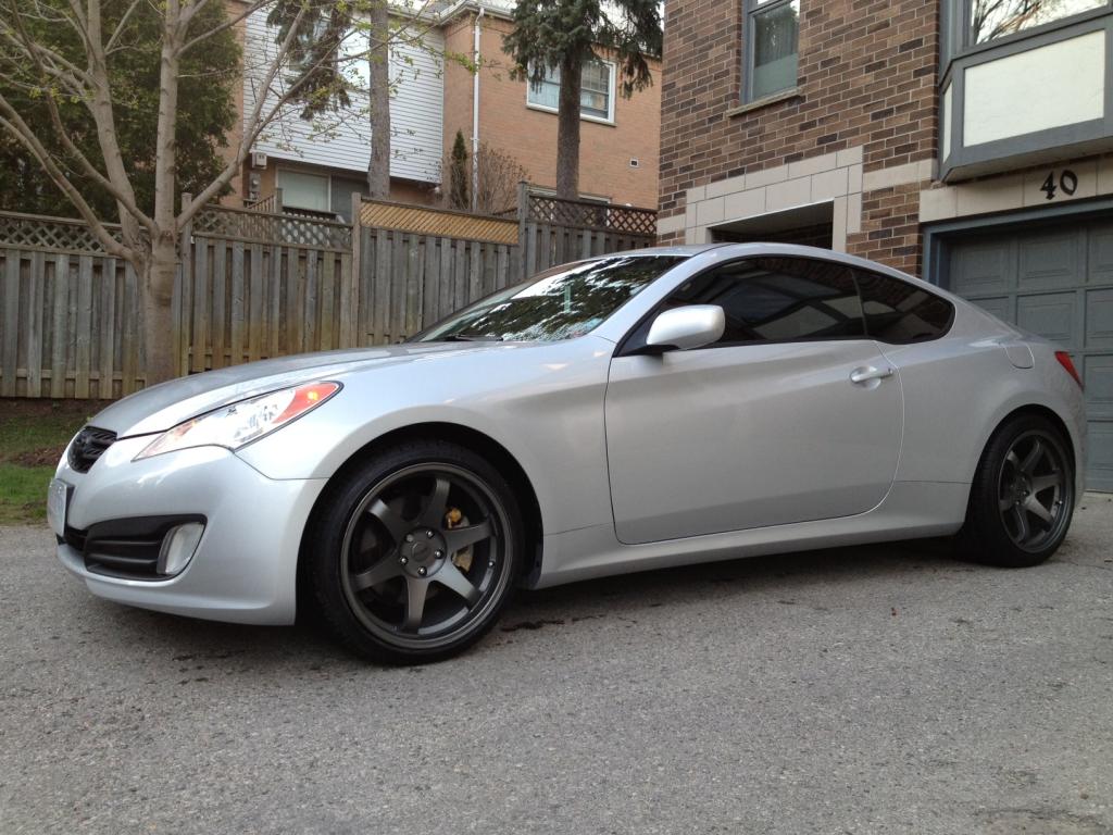 photo 2 Hyundai Genesis custom wheels Volk TE37 19x9.5, ET , tire size 245/35 R19. 19x10.5 ET 275/35 R19