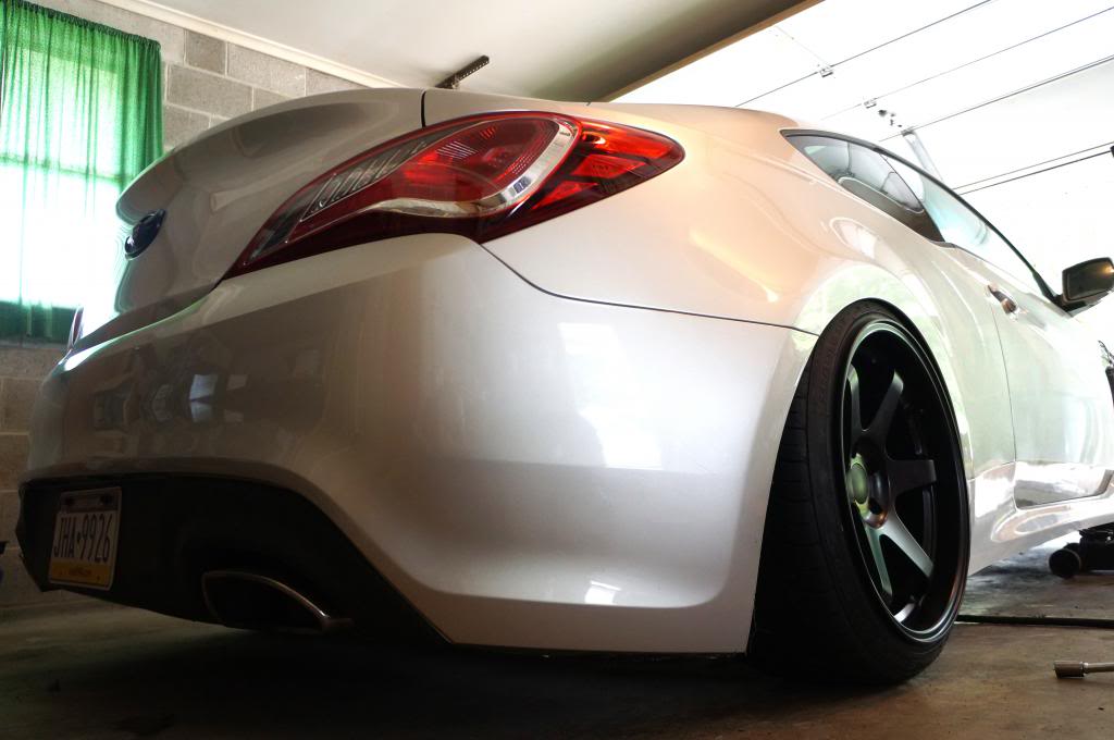photo 1 Hyundai Genesis custom wheels Varrstoen ES2 19x11.0, ET , tire size 245/35 R19. x ET