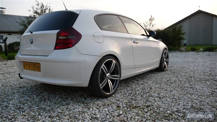 photo 2 BMW  135 custom wheels Raplica M6 m325 19x8.5, ET +35, tire size 235/35 R19. 19x8.5 ET+35 235/35 R19
