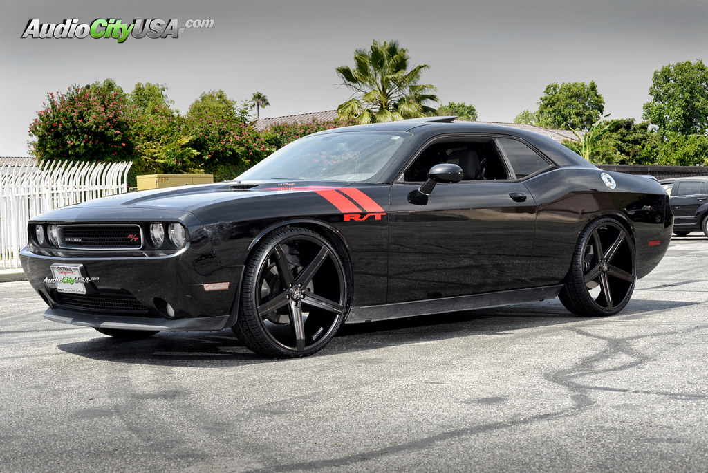 photo 1 Dodge Challenger custom wheels Versante 228 24x9.5, ET , tire size 275/25 R24. x ET