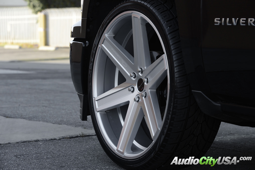 photo 1 Chevrolet Silverado 1500 custom wheels Giovanna Dramuno 26x10.0, ET , tire size 295/30 R26. x ET