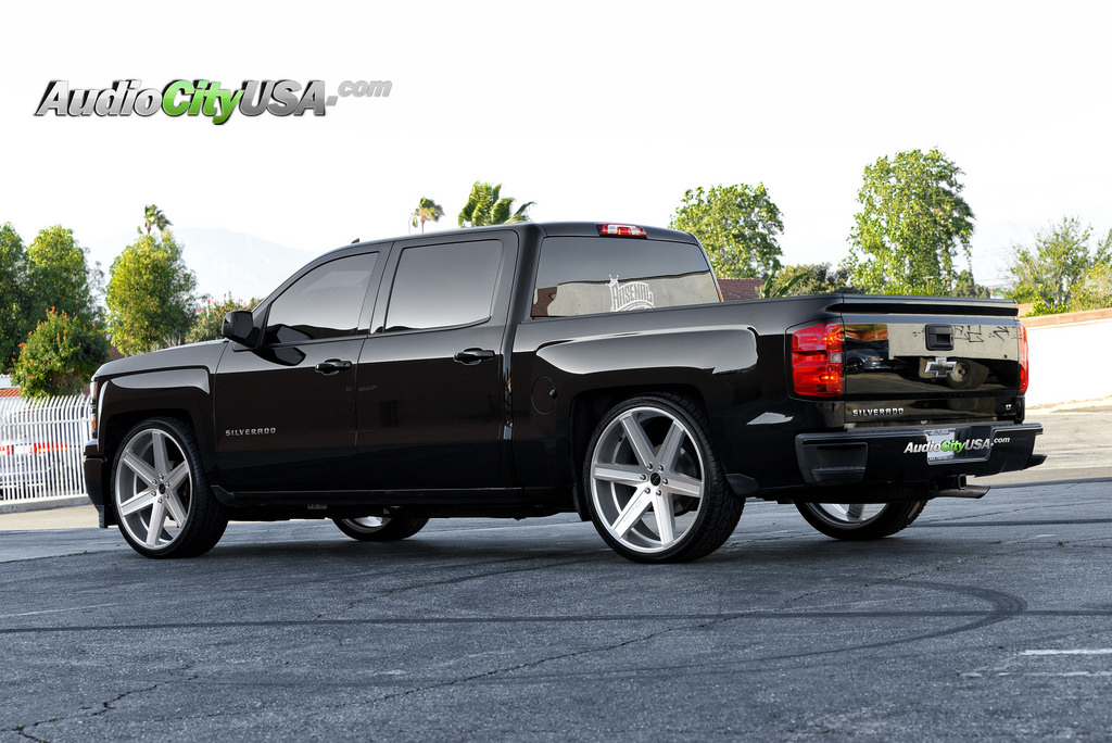 photo 3 Chevrolet Silverado 1500 custom wheels Giovanna Dramuno 26x10.0, ET , tire size 295/30 R26. x ET