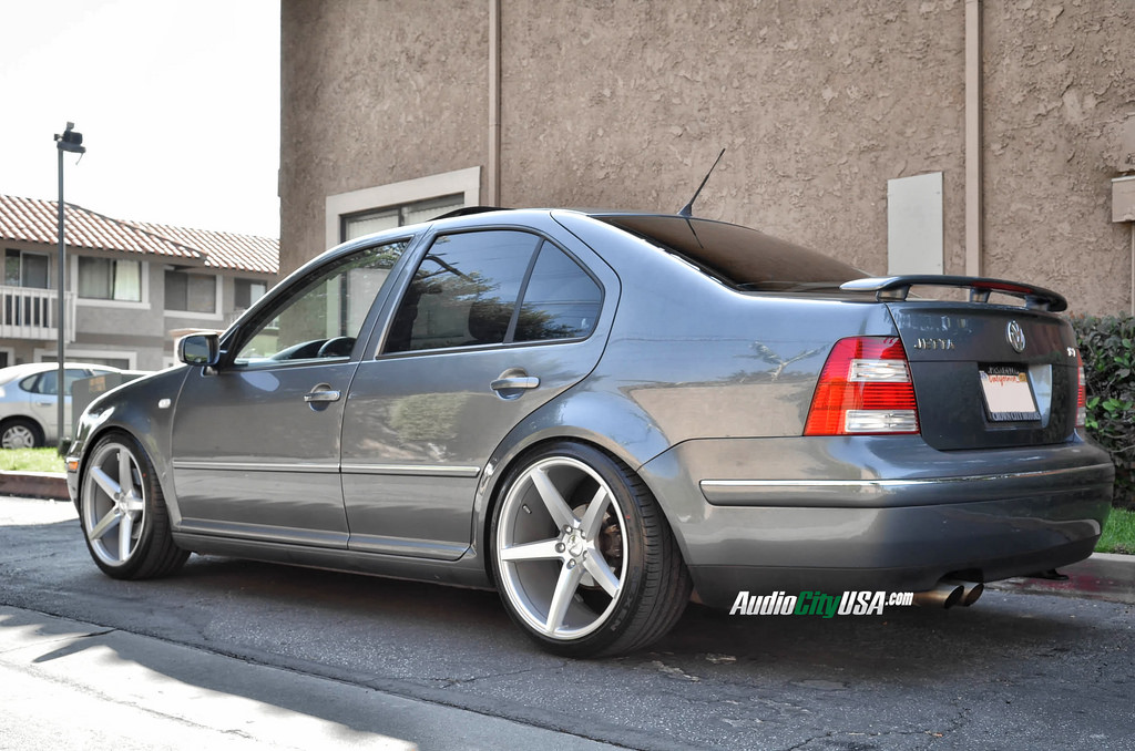photo 3 Volkswagen Jetta custom wheels STR 607 18x8.0, ET , tire size 225/40 R18. 18x9.0 ET 245/35 R18