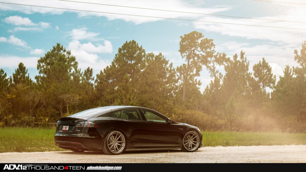 photo 15 Tesla Model S custom wheels ADV 5.2 TS CS 22x9.5, ET , tire size X R22. 22x11.0 ET