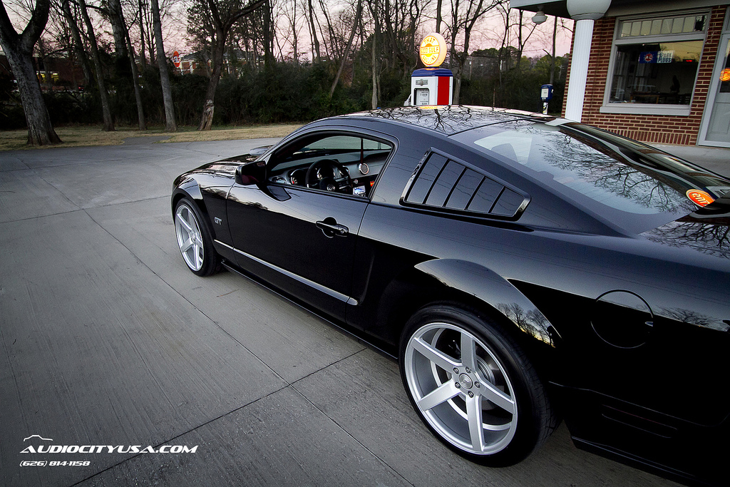 photo 1 Ford Mustang custom wheels STR 607 20x9.0, ET , tire size 245/35 R20. 20x10.5 ET 275/35 R20