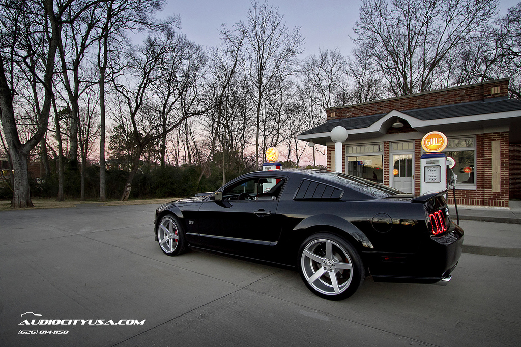 photo 9 Ford Mustang custom wheels STR 607 20x9.0, ET , tire size 245/35 R20. 20x10.5 ET 275/35 R20