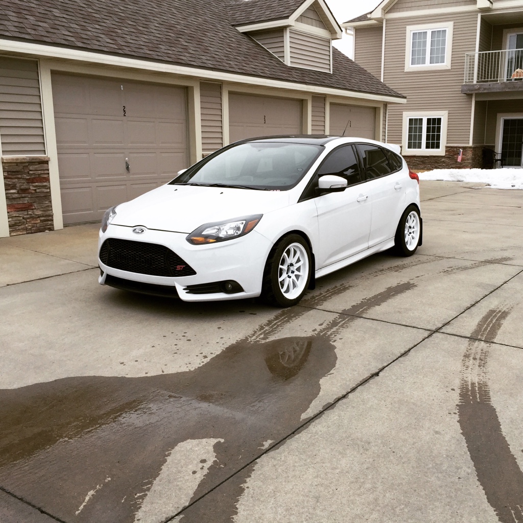 photo 1 Ford Focus ST custom wheels Varrstoen ES3  17x9.0, ET +35, tire size 255/40 R17. x ET 